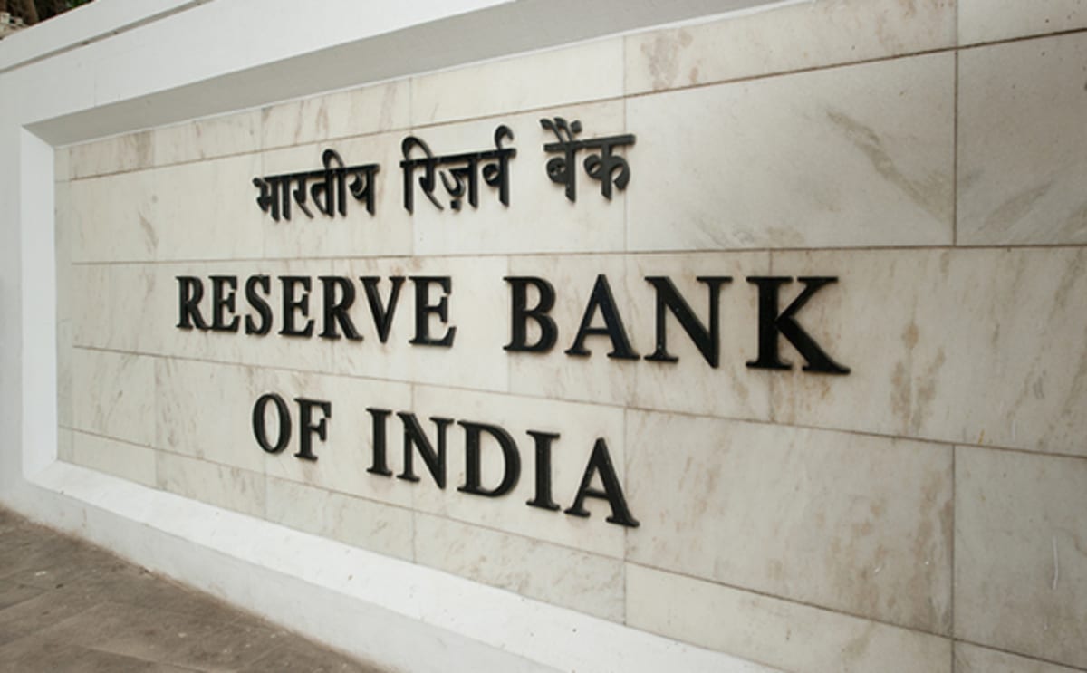 RBI issues notification on Frequency of reporting