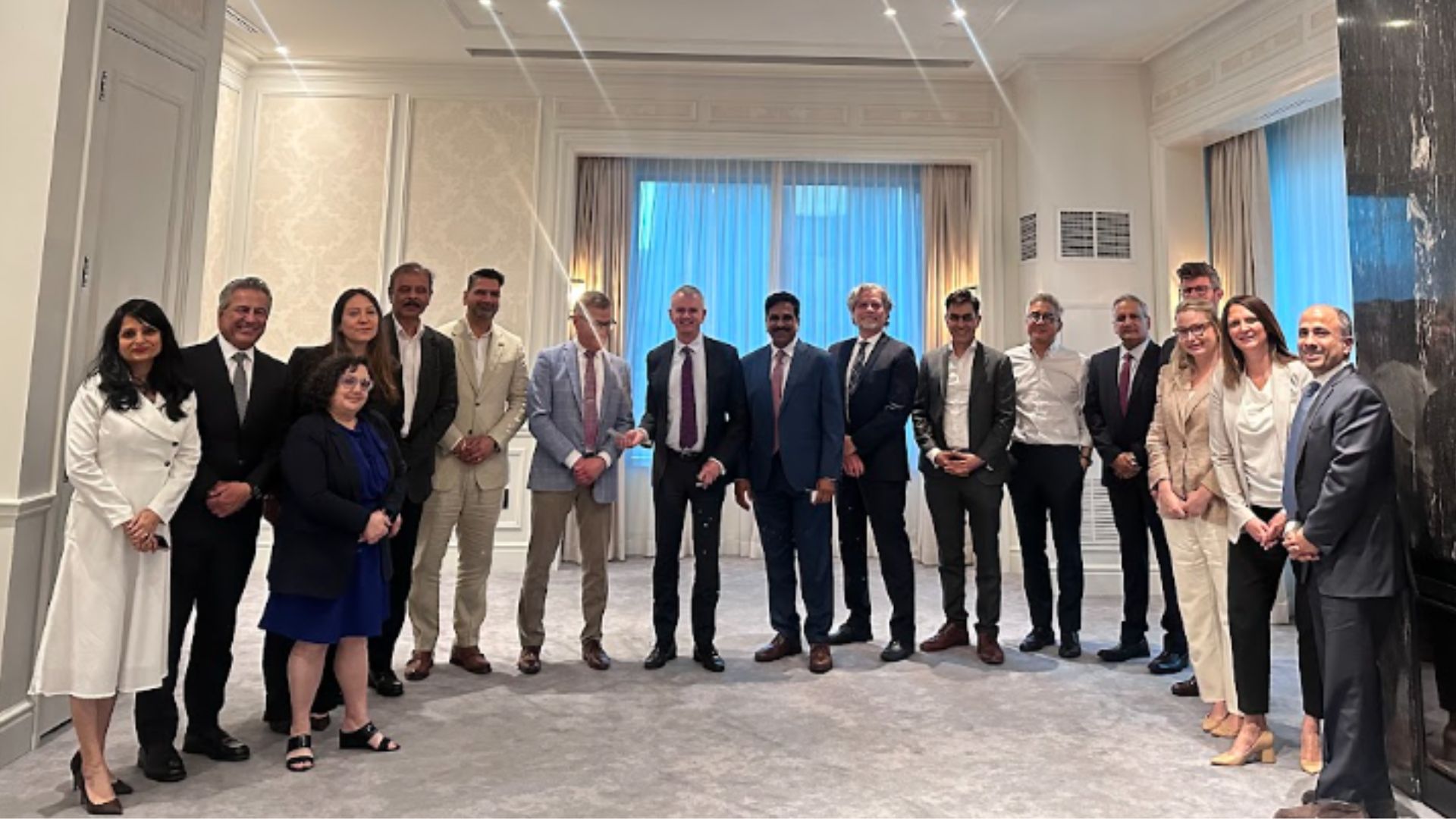 Executive Roundtable with Christopher Cooter, Canadian High Commissioner to India